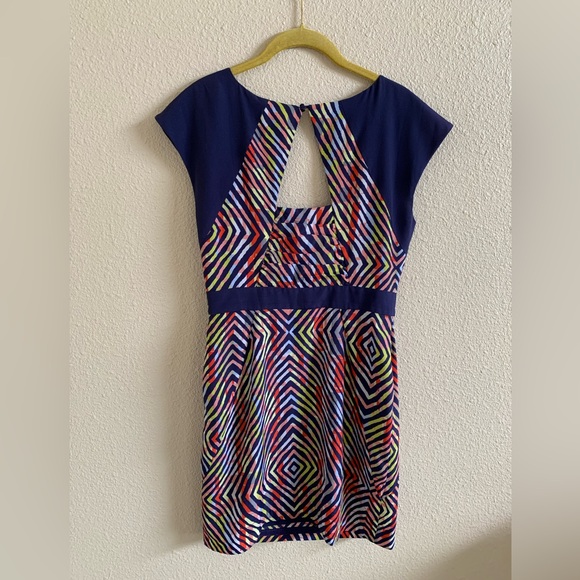 BCBGeneration Midnight Blue Multi Zebra Stripe Short Sleeve Mini Dress 🌴 - Picture 2 of 8